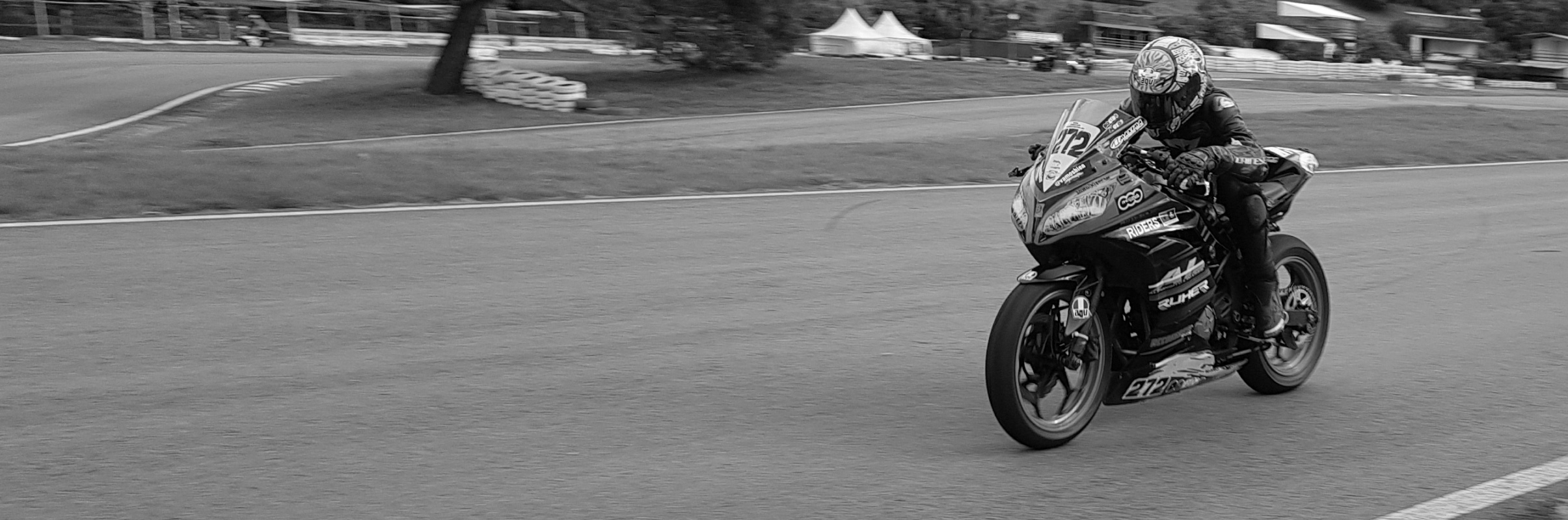 Motociclista Blanco y negro